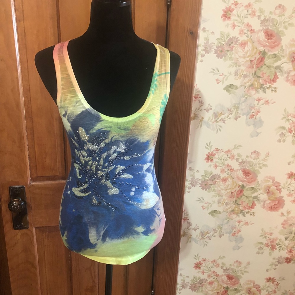 Tank top - Picture 1 of 2